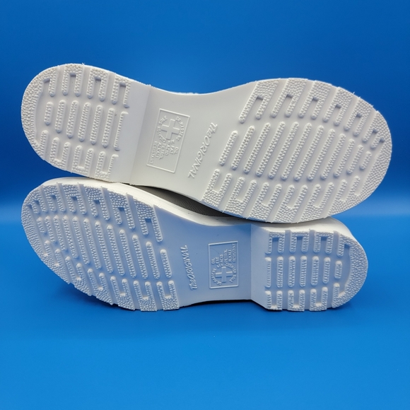 Dr Martens Pascal Mono White 1460 Boots Women’s Size 6 Leather Doc Martens New - Picture 9 of 9